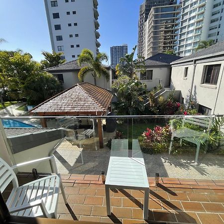 Burleigh Palms Holiday Apartments Gold Coast Exterior photo